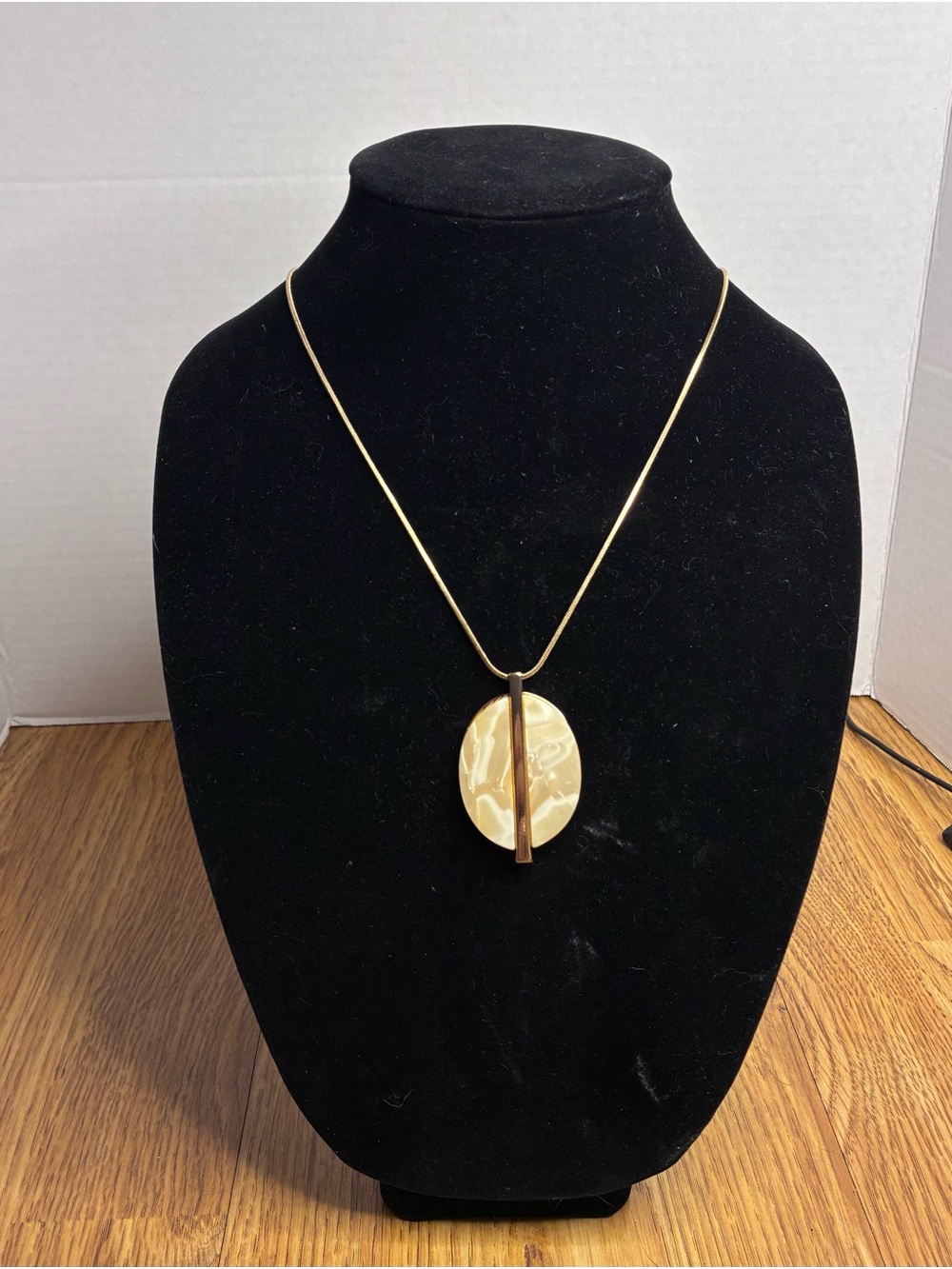 Kaari Blue Gold Colored Necklace Geometric Mother Of Pearl Ivory Style Pendant